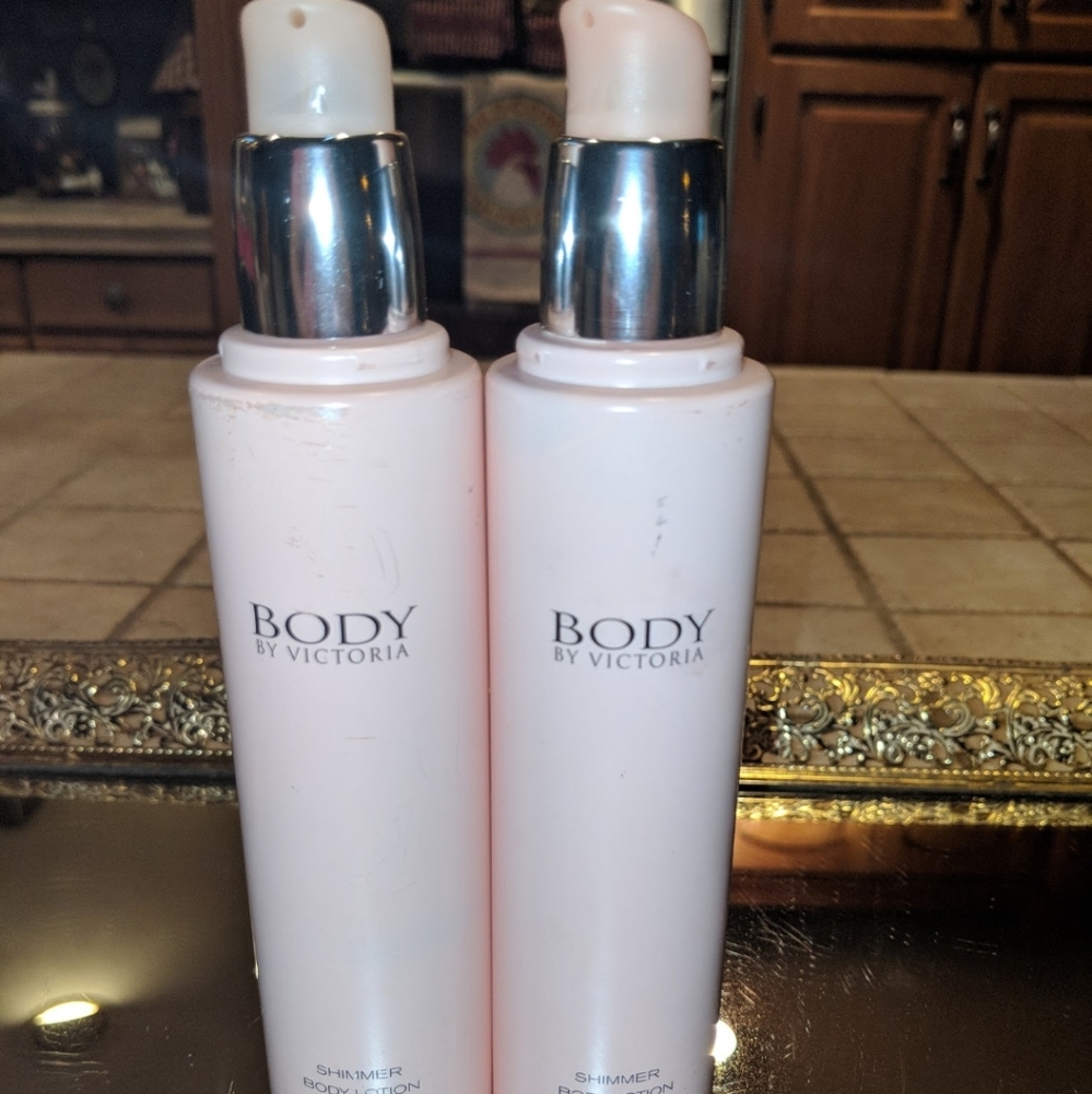 RARE HTF Body by Victoria shimmer lotion. (2)
